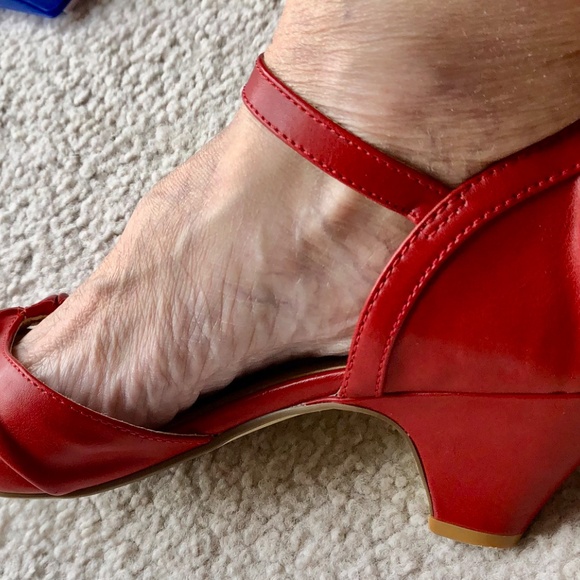 Women’s Size 7 Open Toe Mid Heel Shoes - Picture 3 of 8